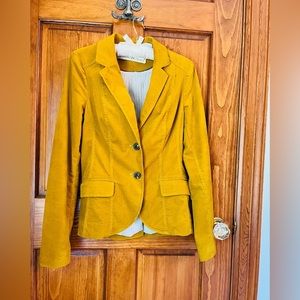 NWOT-Anthropologie - Daughters of the Liberation mustard velvet cropped blazer.
